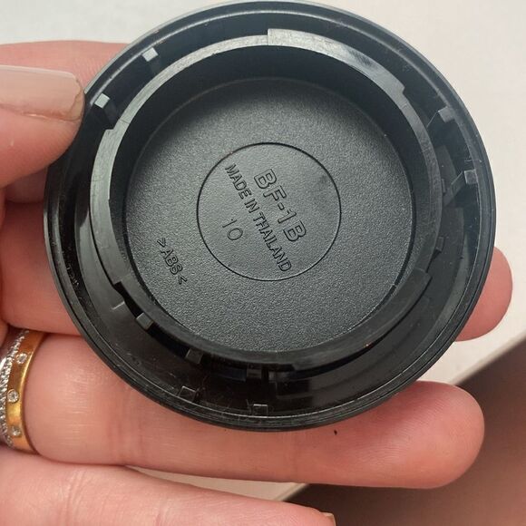 Nikon BF-1B SLR Body Cap for Lens Mount - Picture 4 of 4